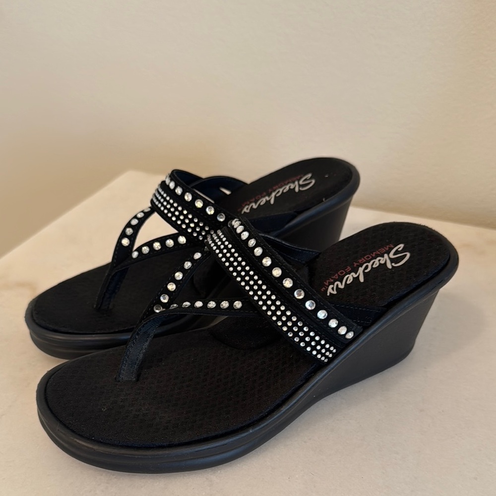 Skechers Women's Black Wedge Sandals